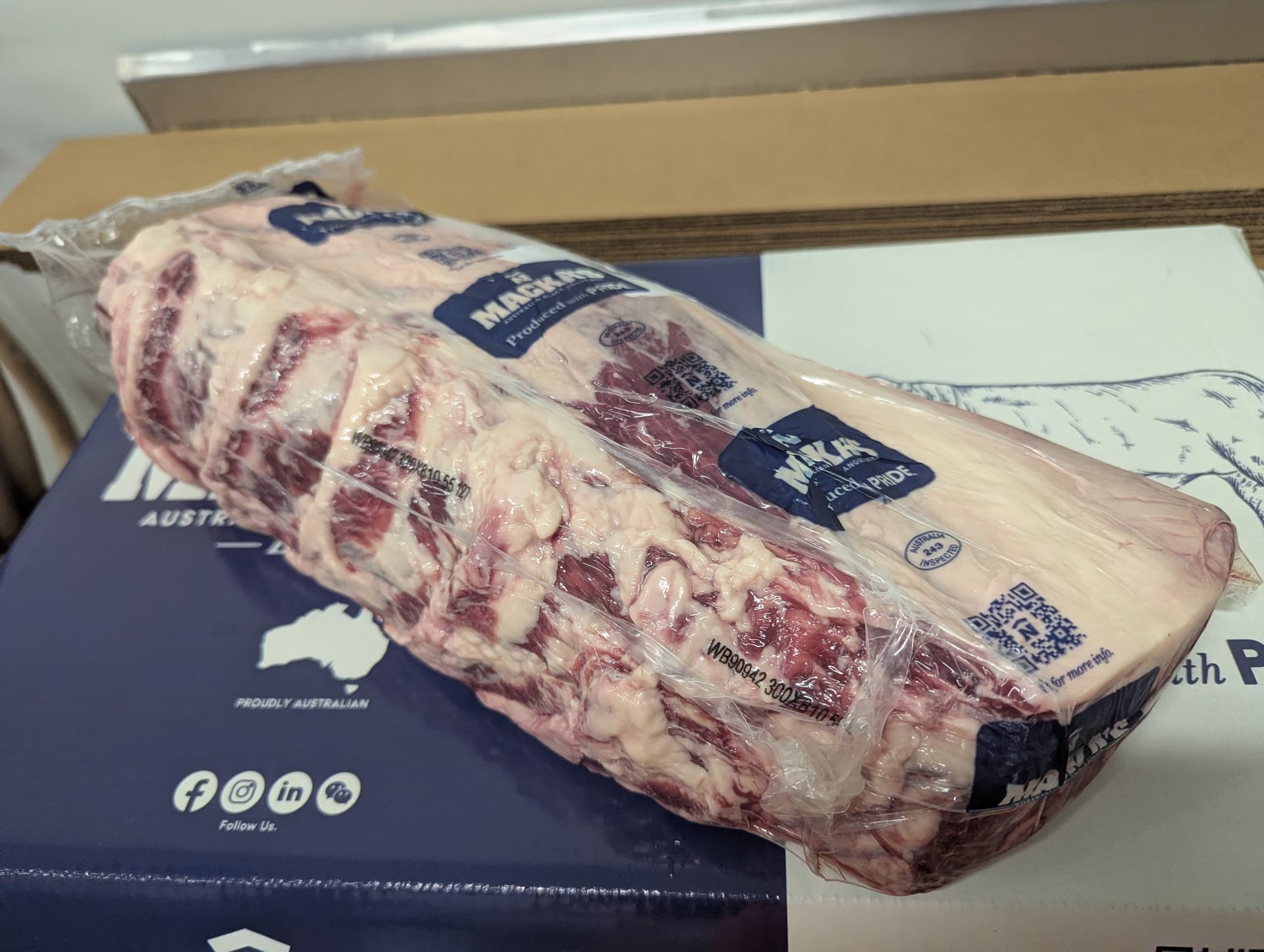 Macka's Angus Cube Roll MB3+